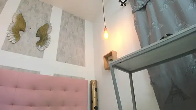 zhamira 21 online show from 12.13.25