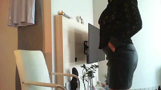 Snapshot of __Angel78__ chatting on 10.02.25 Angel78 online show from 10.02.25