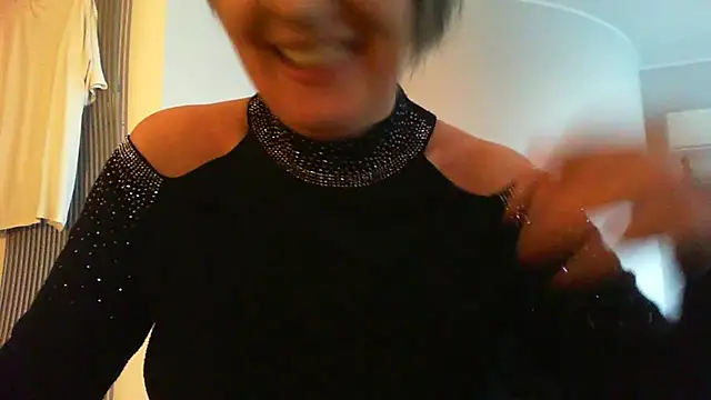 Snapshot of __Angel78__ chatting on 10.18.25 Angel78 online show from 10.18.25