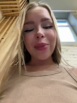 mur girl online show from 12.07.24