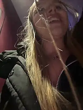 mur girl online show from 02.15.25