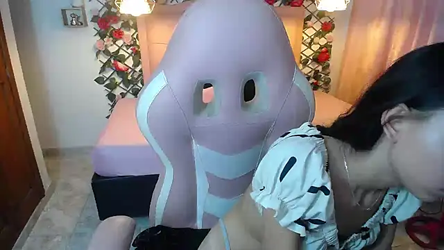 Snapshot of NathaliaSweet_11 chatting on 12.23.24 NathaliaSweet 11 online show from 12.23.24