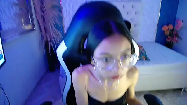 Snapshot of NathaliaSweet_11 chatting on 02.12.25 NathaliaSweet 11 online show from 02.12.25