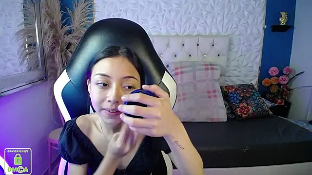 Snapshot of NathaliaSweet_11 chatting on 02.12.26 NathaliaSweet 11 online show from 02.12.26