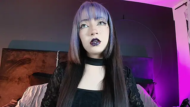 Aylen darkmoor online show from 10.14.25