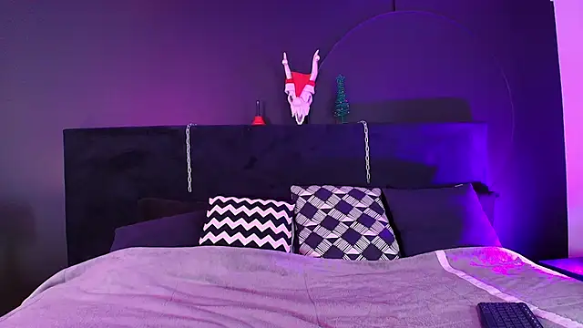 Snapshot of Aylen_darkmoor chatting on 01.10.26 Aylen darkmoor online show from 01.10.26