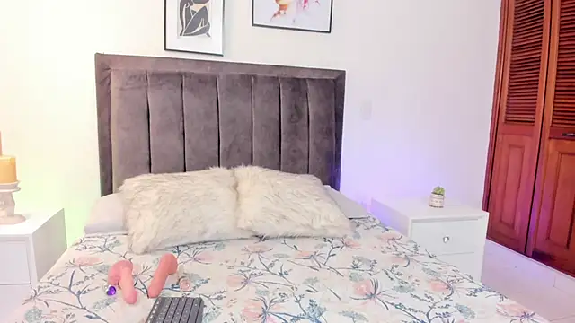 Sophia Clark8 online show from 02.11.25