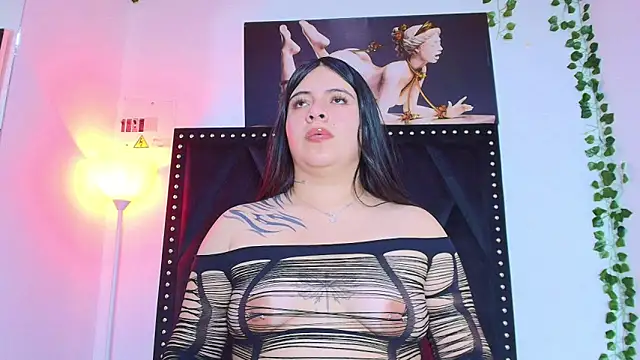 Naia x online show from 02.17.26