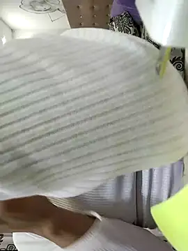 Snapshot of DannaDooll99 chatting on 02.12.25 DannaDooll99 online show from 02.12.25