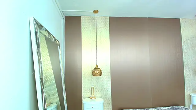 Snapshot of DannaDooll99 chatting on 10.25.25 DannaDooll99 online show from 10.25.25