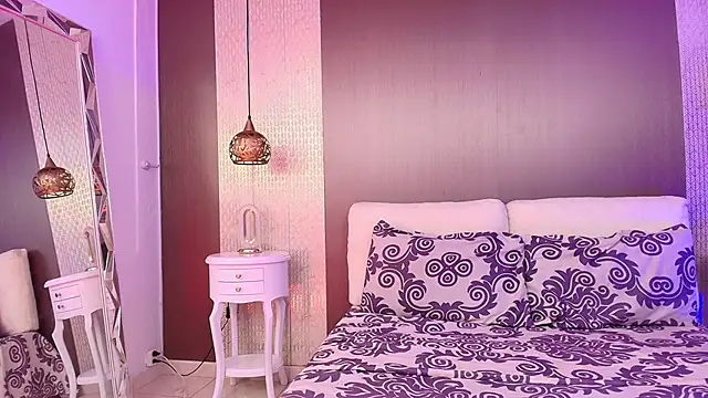 Snapshot of DannaDooll99 chatting on 10.29.25 DannaDooll99 online show from 10.29.25