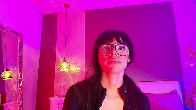 Snapshot of DannaDooll99 chatting on 10.30.25 DannaDooll99 online show from 10.30.25