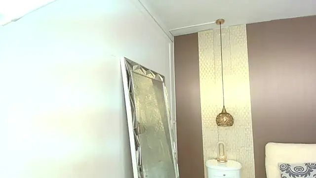 Snapshot of DannaDooll99 chatting on 11.05.25 DannaDooll99 online show from 11.05.25