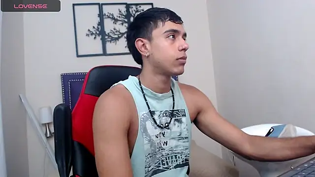 karlgiles  online show from 12.01.24