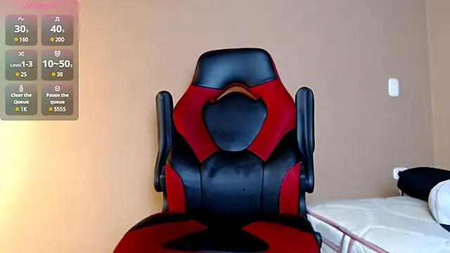 karlgiles  online show from 01.20.25