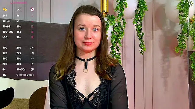 Snapshot of MichelleHaynes chatting on 01.20.25 MichelleHaynes online show from 01.20.25