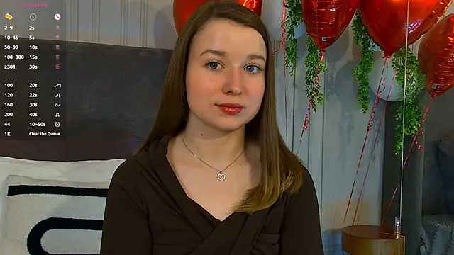 Snapshot of MichelleHaynes chatting on 02.18.25 MichelleHaynes online show from 02.18.25