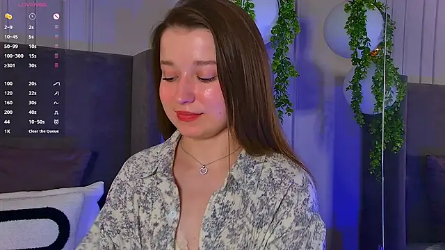 Snapshot of MichelleHaynes chatting on 02.20.25 MichelleHaynes online show from 02.20.25