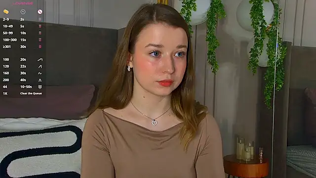 Snapshot of MichelleHaynes chatting on 03.01.25 MichelleHaynes online show from 03.01.25