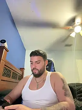 Snapshot of MasterKvn chatting on 01.04.25 MasterKvn online show from 01.04.25