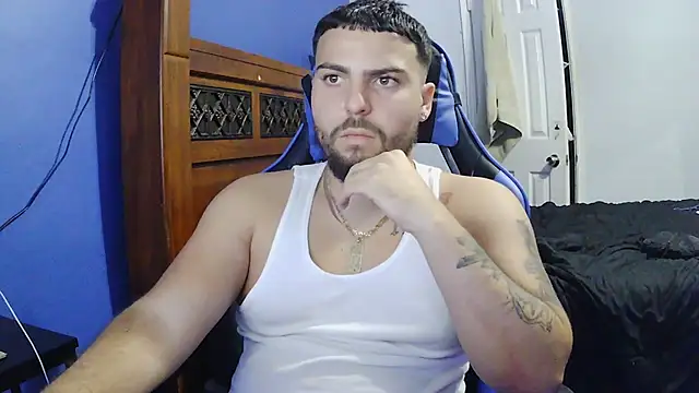 Snapshot of MasterKvn chatting on 02.02.25 MasterKvn online show from 02.02.25