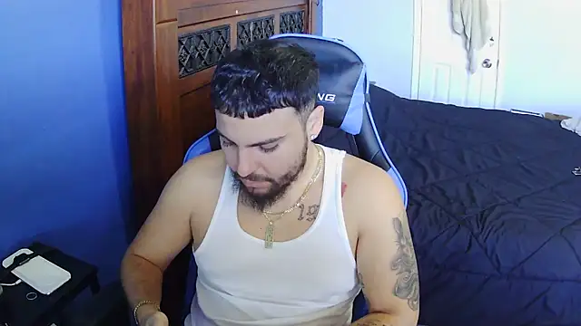 Snapshot of MasterKvn chatting on 03.11.25 MasterKvn online show from 03.11.25