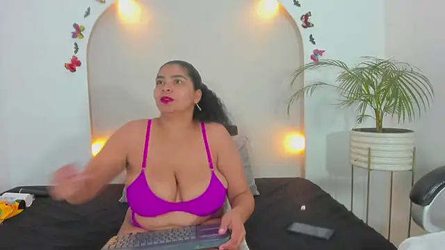 Sofii Cooper1 online show from 11.12.25