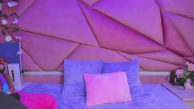 Victoria Rossy online show from 09.22.25