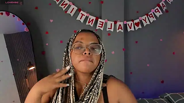 conielaurenth online show from 02.13.25