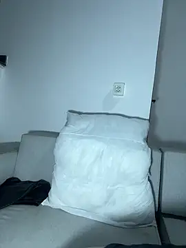 AgnesCampp online show from 03.21.25