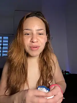 AgnesCampp online show from 09.18.25