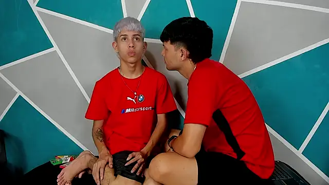 Snapshot of migueyalejo_teens chatting on 10.17.25 migueyalejo teens online show from 10.17.25