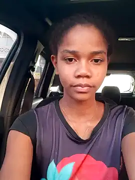 Snapshot of Luciia_cute chatting on 02.23.25 Luciia cute online show from 02.23.25