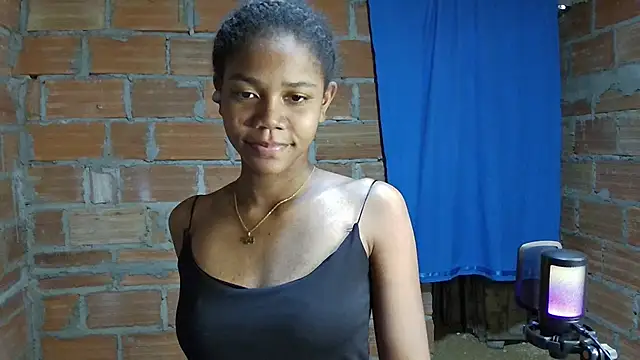 Snapshot of Luciia_cute chatting on 12.02.25 Luciia cute online show from 12.02.25