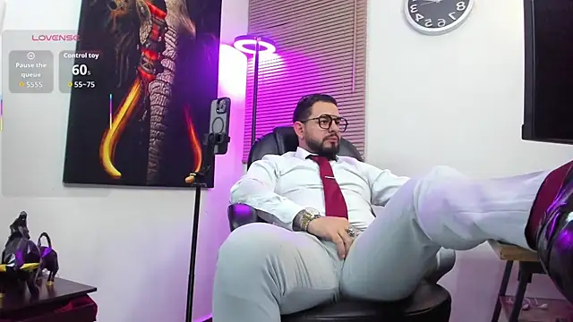 Snapshot of Ethan_Castellano chatting on 09.22.25 Ethan Castellano online show from 09.22.25