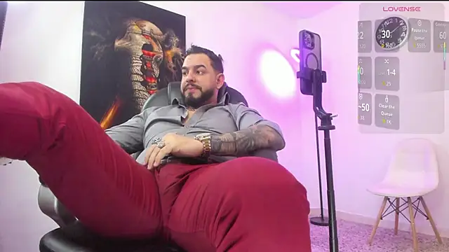 Snapshot of Ethan_Castellano chatting on 10.13.25 Ethan Castellano online show from 10.13.25