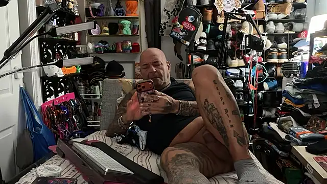 joeytatts66 online show from 06.24.26