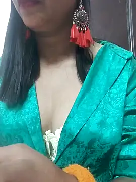 Snapshot of The_brutegodddess chatting on 12.10.24 The brutegodddess online show from 12.10.24