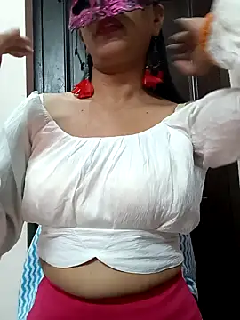 Snapshot of The_brutegodddess chatting on 12.13.24 The brutegodddess online show from 12.13.24