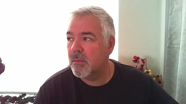 Snapshot of aarosteev2 chatting on 12.17.24 aarosteev2 online show from 12.17.24