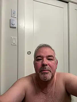 Snapshot of aarosteev2 chatting on 12.18.24 aarosteev2 online show from 12.18.24