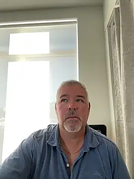 Snapshot of aarosteev2 chatting on 02.04.25 aarosteev2 online show from 02.04.25