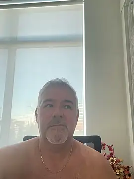 Snapshot of aarosteev2 chatting on 02.19.25 aarosteev2 online show from 02.19.25