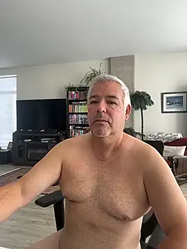 Snapshot of aarosteev2 chatting on 10.07.25 aarosteev2 online show from 10.07.25