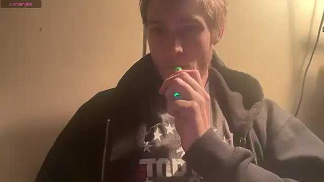 Snapshot of anomalies_ig chatting on 12.14.25 anomalies ig online show from 12.14.25