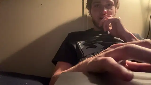 Snapshot of anomalies_ig chatting on 12.18.25 anomalies ig online show from 12.18.25