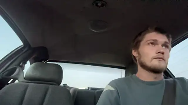 Snapshot of anomalies_ig chatting on 12.18.25 anomalies ig online show from 12.18.25