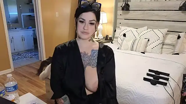 TexasTattooedHouseWife online show from 03.12.25