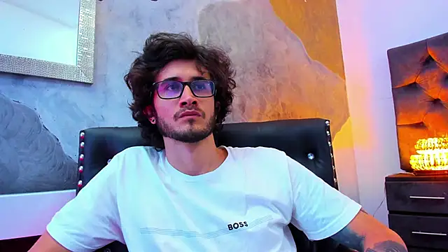 Loggan donnelly online show from 12.22.24