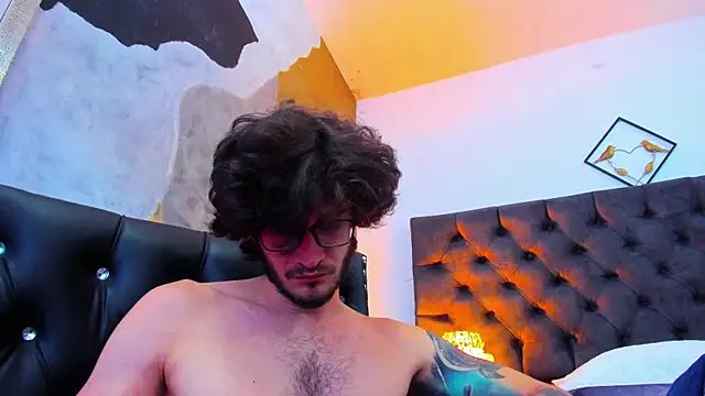 Loggan donnelly online show from 12.23.24